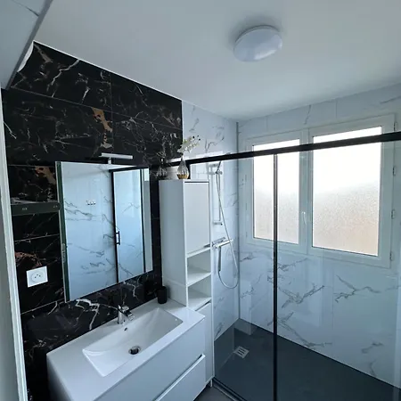 3 500 M Ng Apartmán *