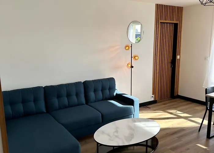 3 500 M Ng Apartment *